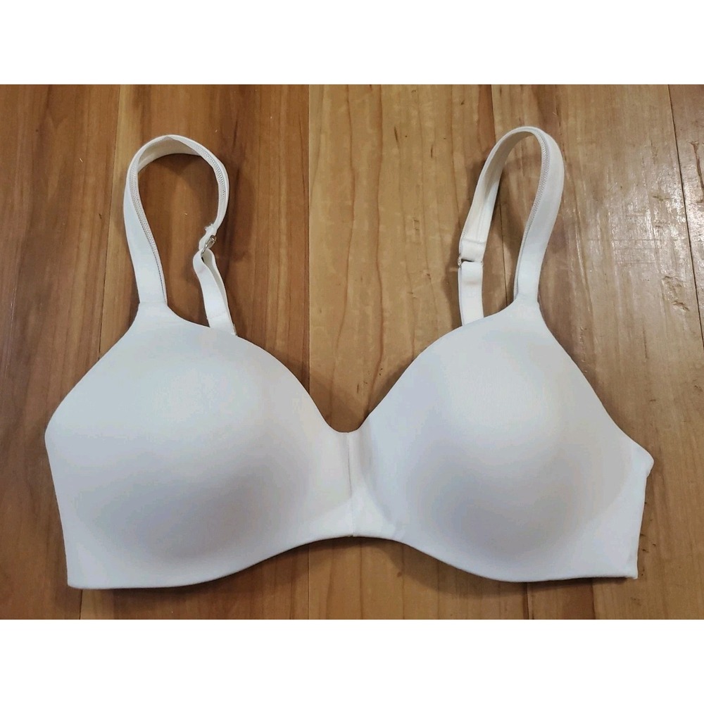 Hanes Womens Bra Size 34C White Wireless Adjustable Bra HU03/HP03